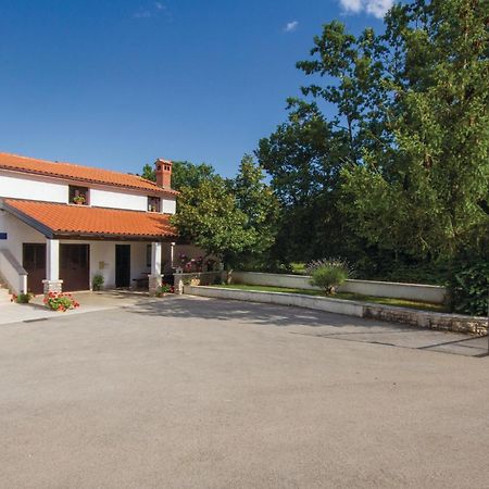 Amazing Apartment In Pazin With Wifi Katun Lindarski Buitenkant foto