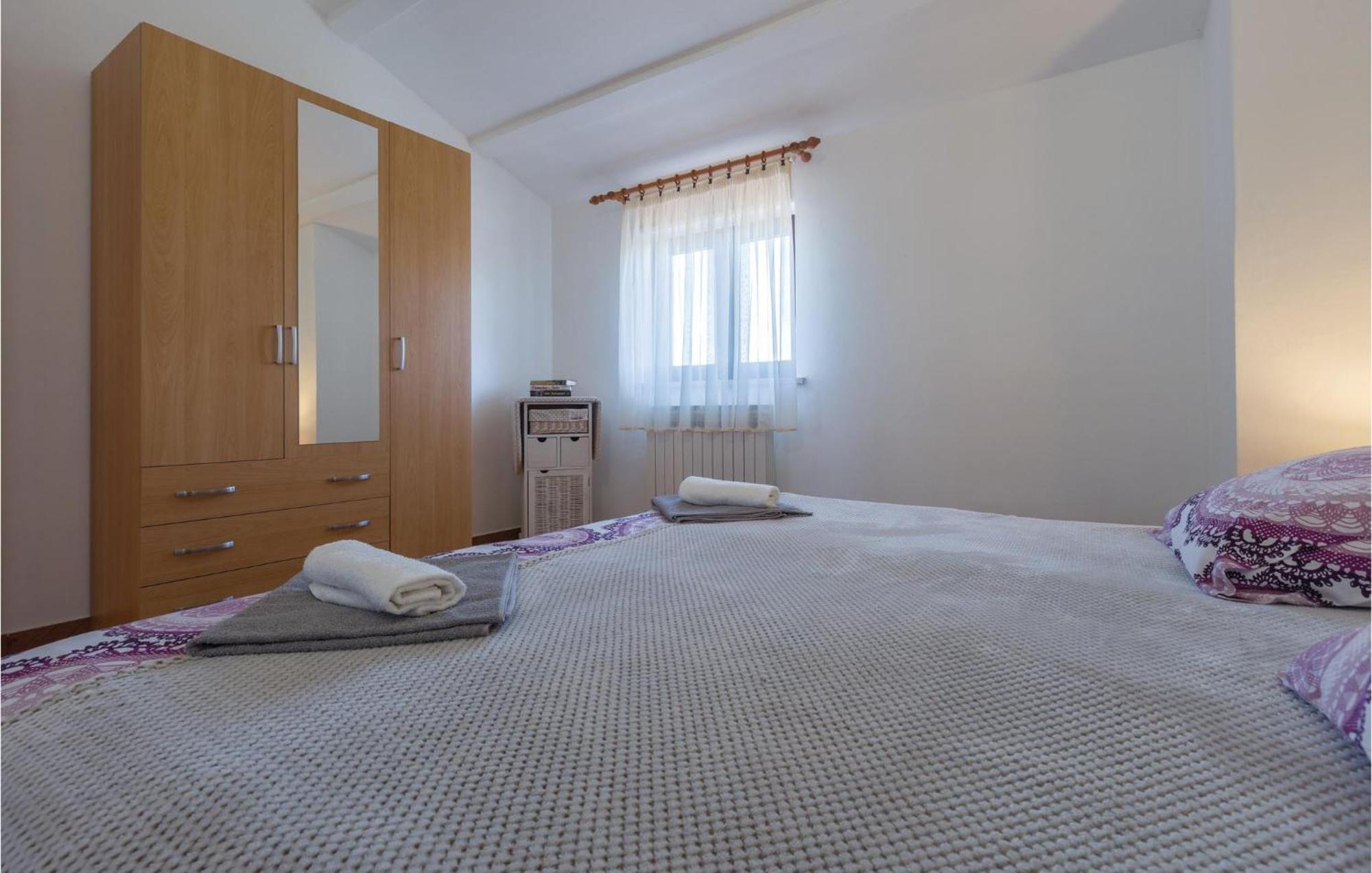 Amazing Apartment In Pazin With Wifi Katun Lindarski Buitenkant foto